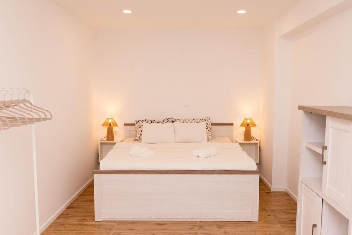 Hvar Home Apartments Хвар Экстерьер фото