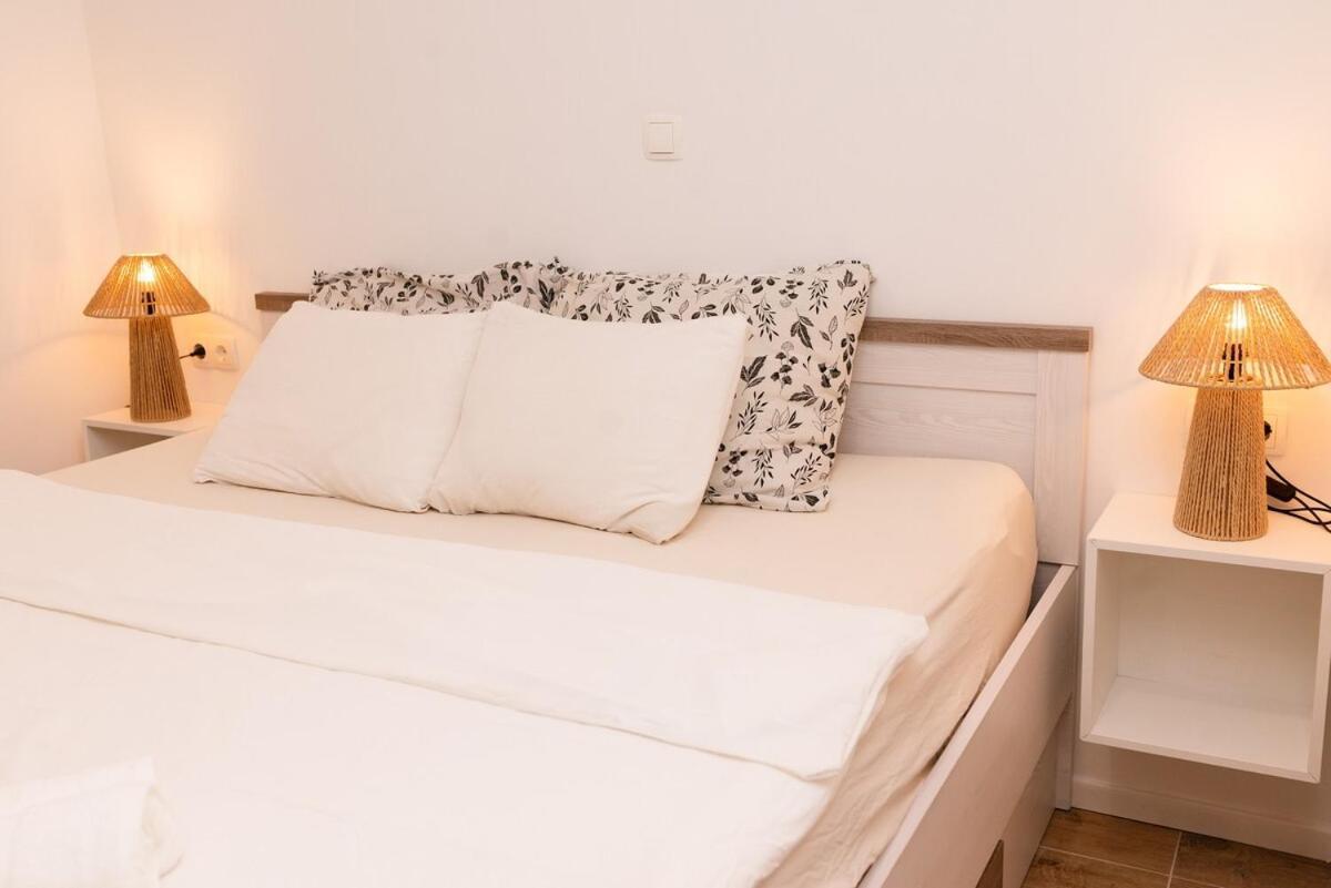 Hvar Home Apartments Хвар Экстерьер фото